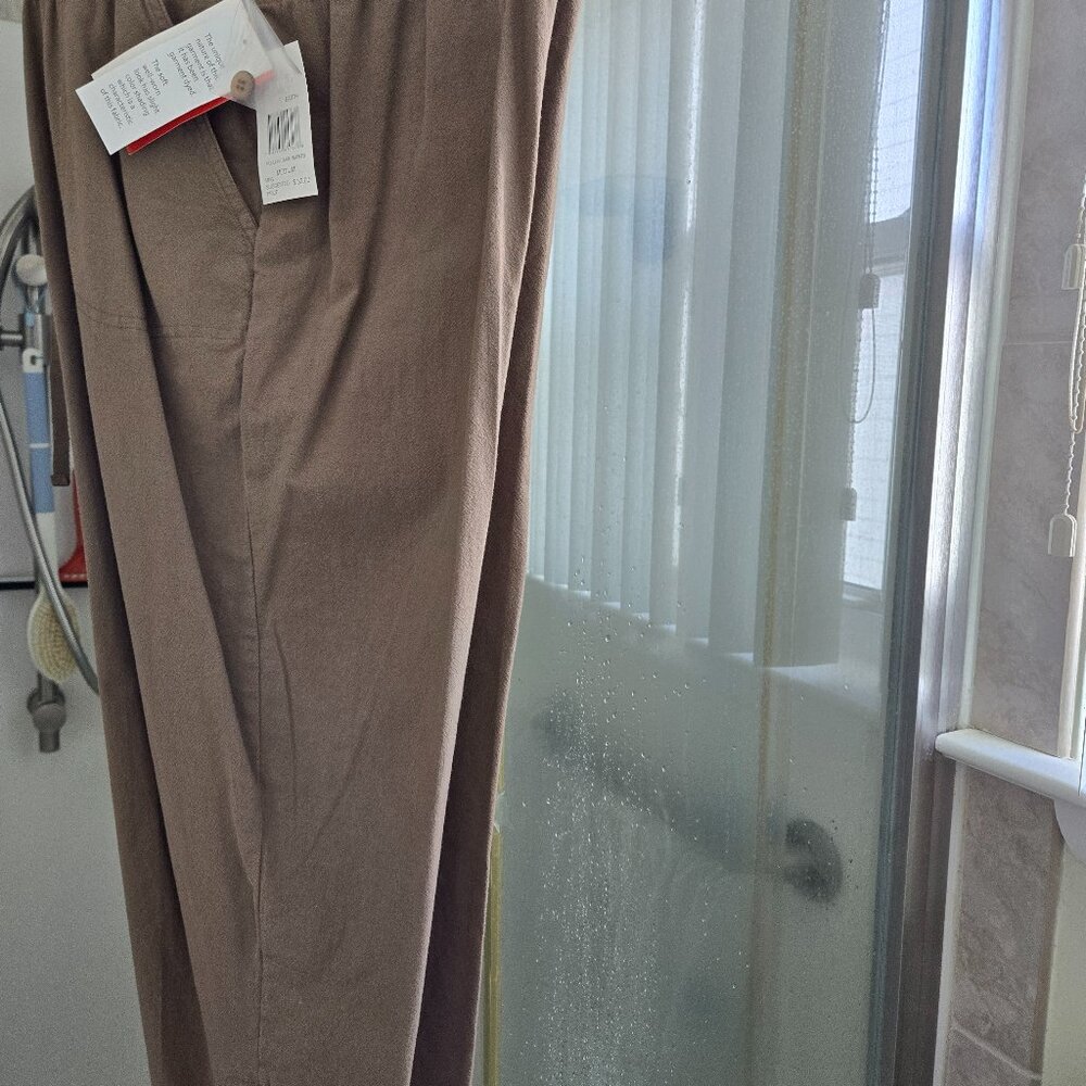 Special price -Pullon elastic waist Capri pants